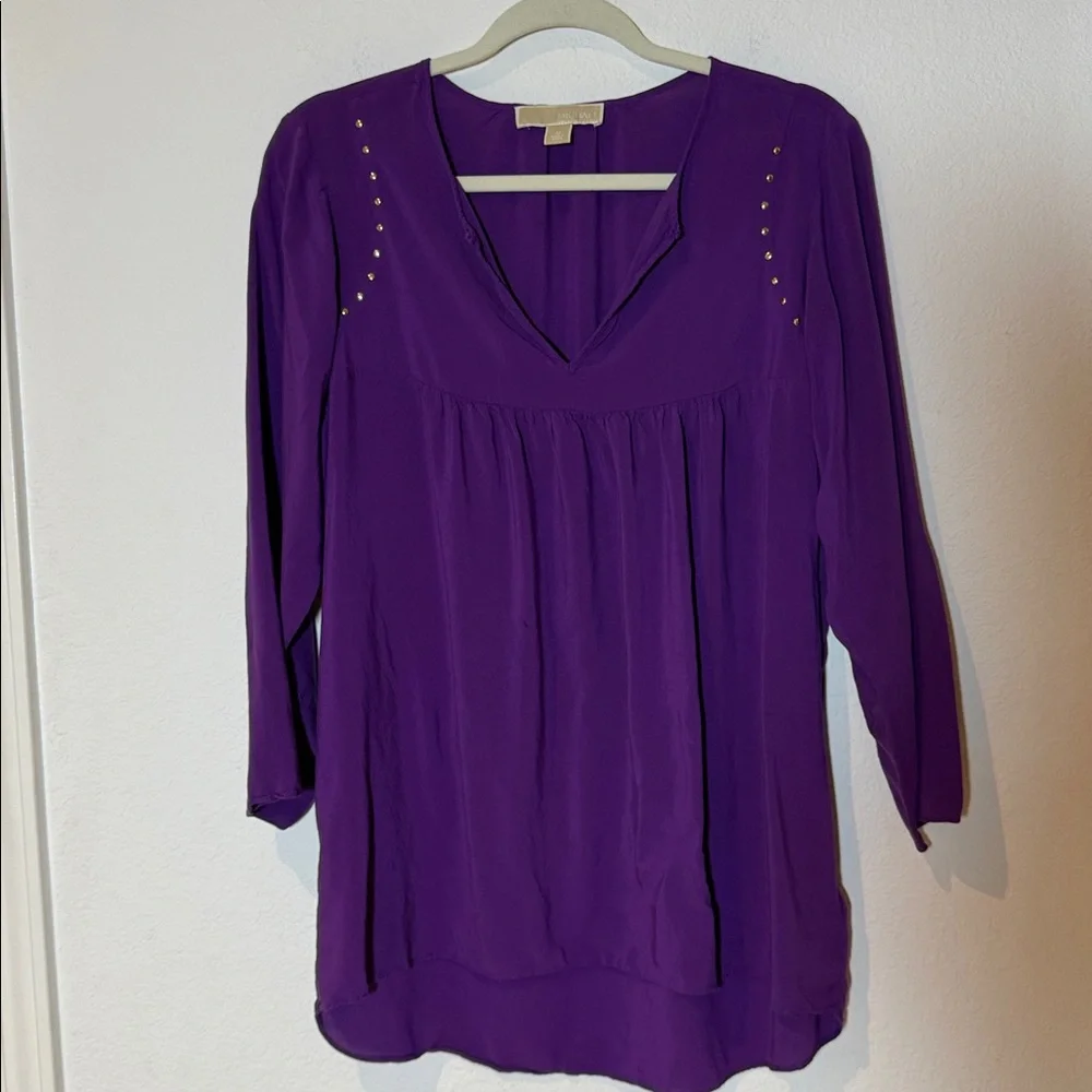 Michael Kors stylish lightweight